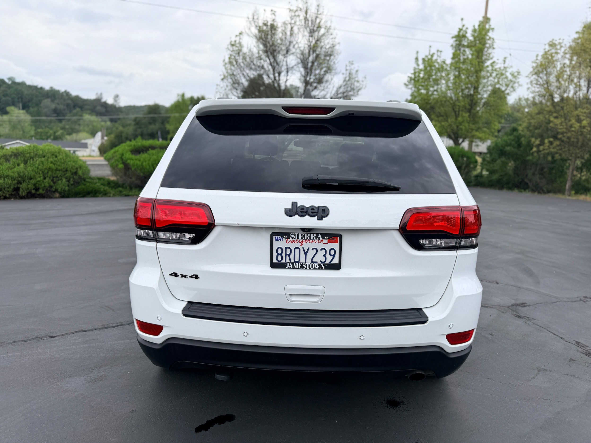 Used 2019 Jeep Grand Cherokee Laredo AWD/4WD image 7