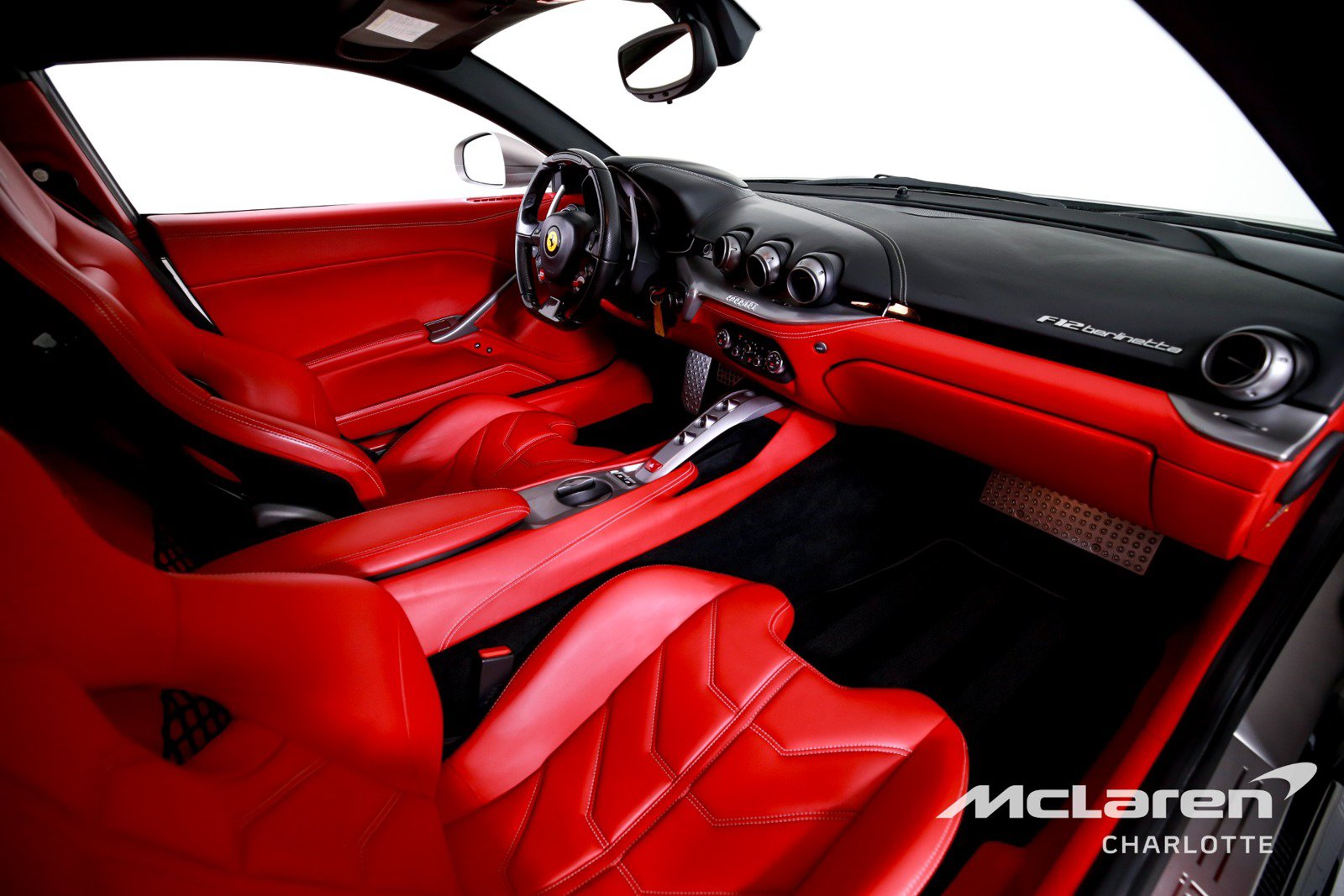 Used 2016 Ferrari F12 Berlinetta RWD image 19