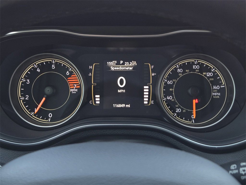 Used 2020 Jeep Cherokee Latitude Plus w/ Comfort/Convenience Group image 18