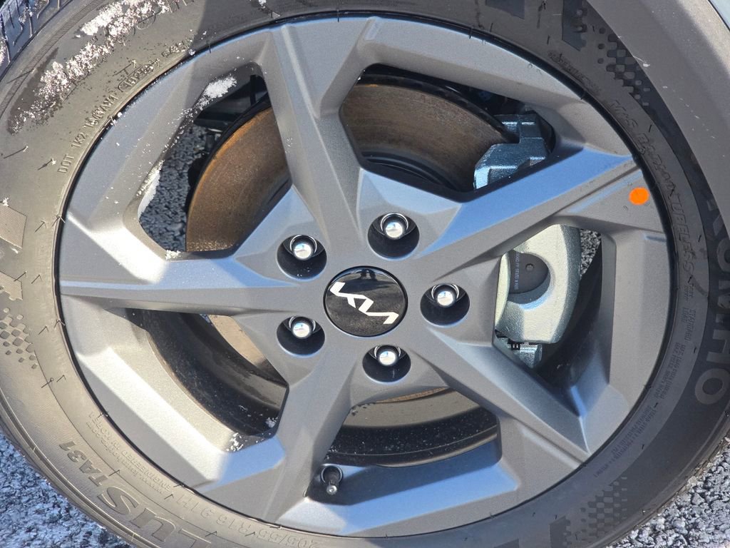 New 2025 Kia K4 LXS image 7