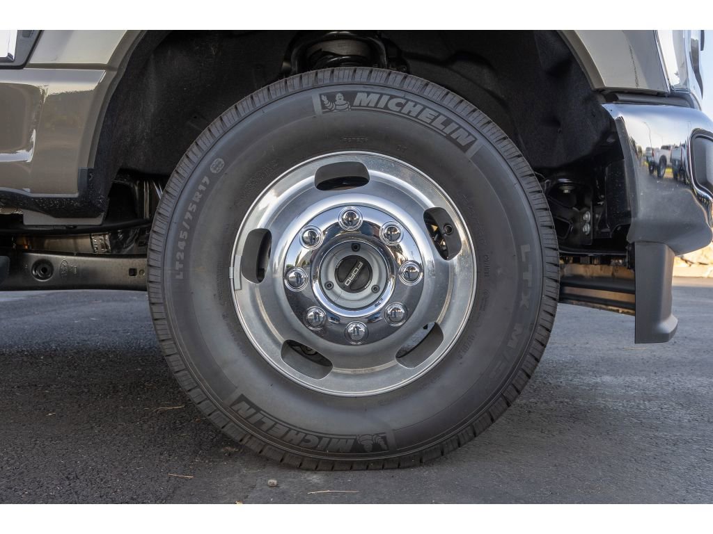 New 2026 Ford F350 Lariat image 9