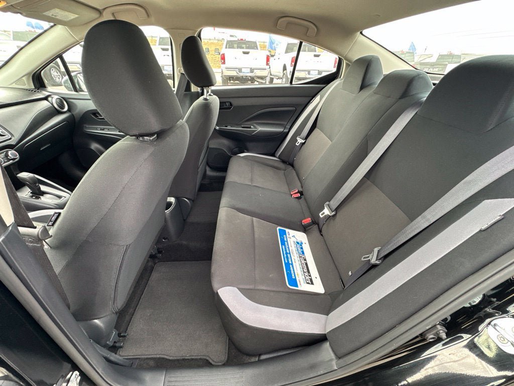 Used 2025 Nissan Versa S FWD image 16
