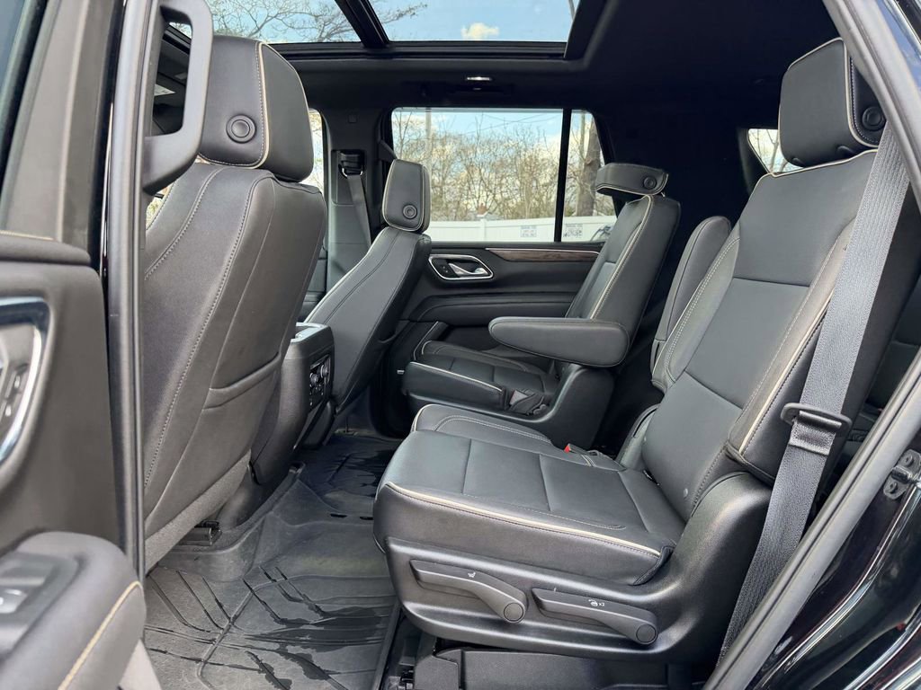 Used 2023 Chevrolet Tahoe Premier AWD/4WD image 19