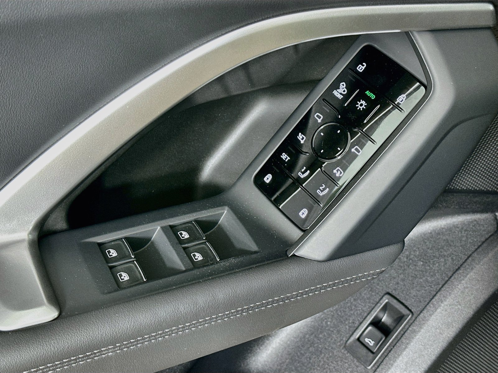 New 2026 Audi Q5 Premium Plus AWD/4WD image 18