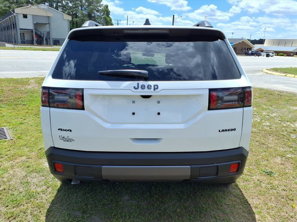 New 2026 Jeep Cherokee Laredo AWD/4WD image 2