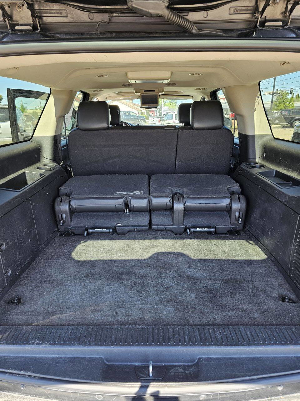 Used 2013 GMC Yukon XL SLT w/ SLT-2 Equipment Package image 19