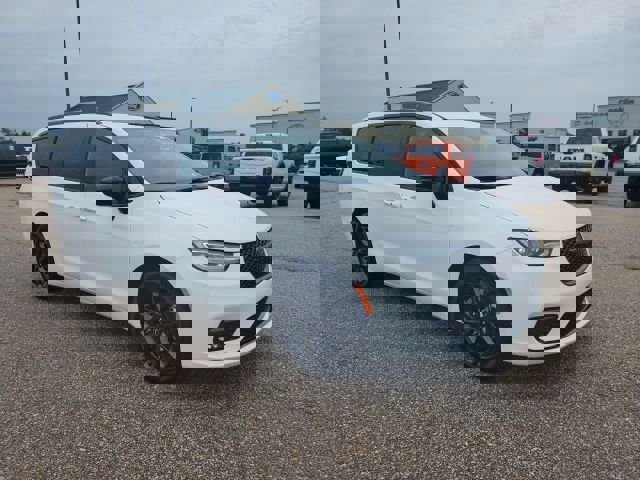New 2026 Chrysler Pacifica Select w/ S Appearance Package image 21