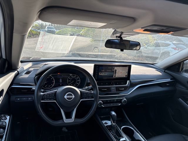 Certified 2023 Nissan Altima 2.5 SR w/ SR Premium Package image 11