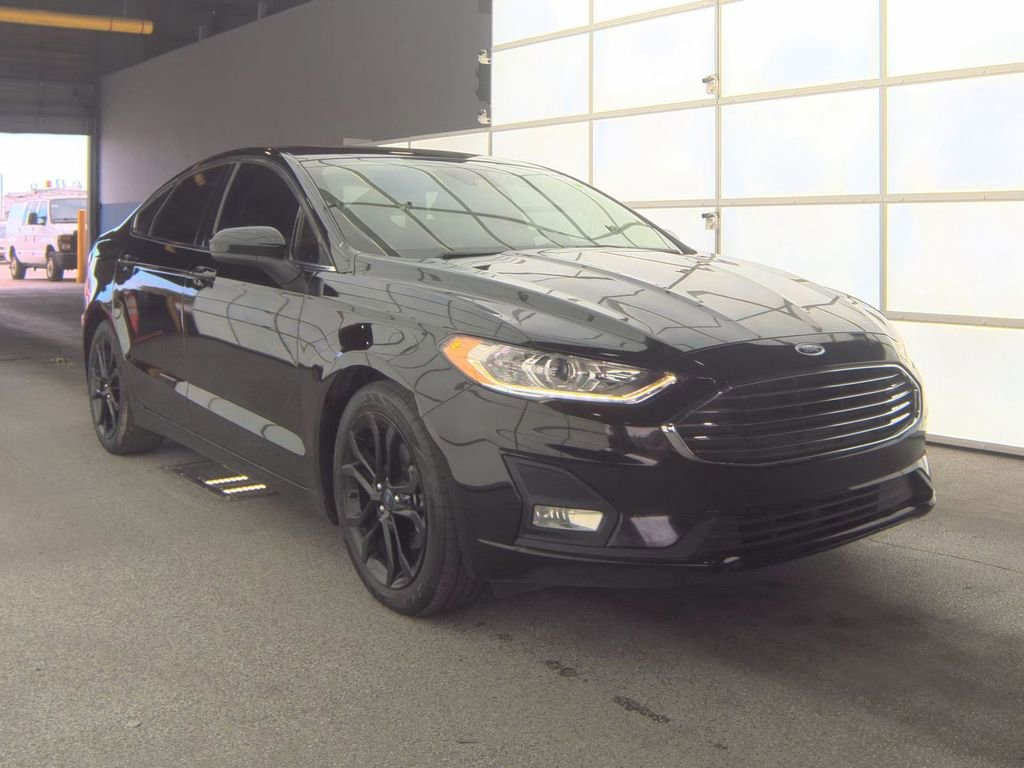 Used 2019 Ford Fusion SE w/ Equipment Group 151A image 1