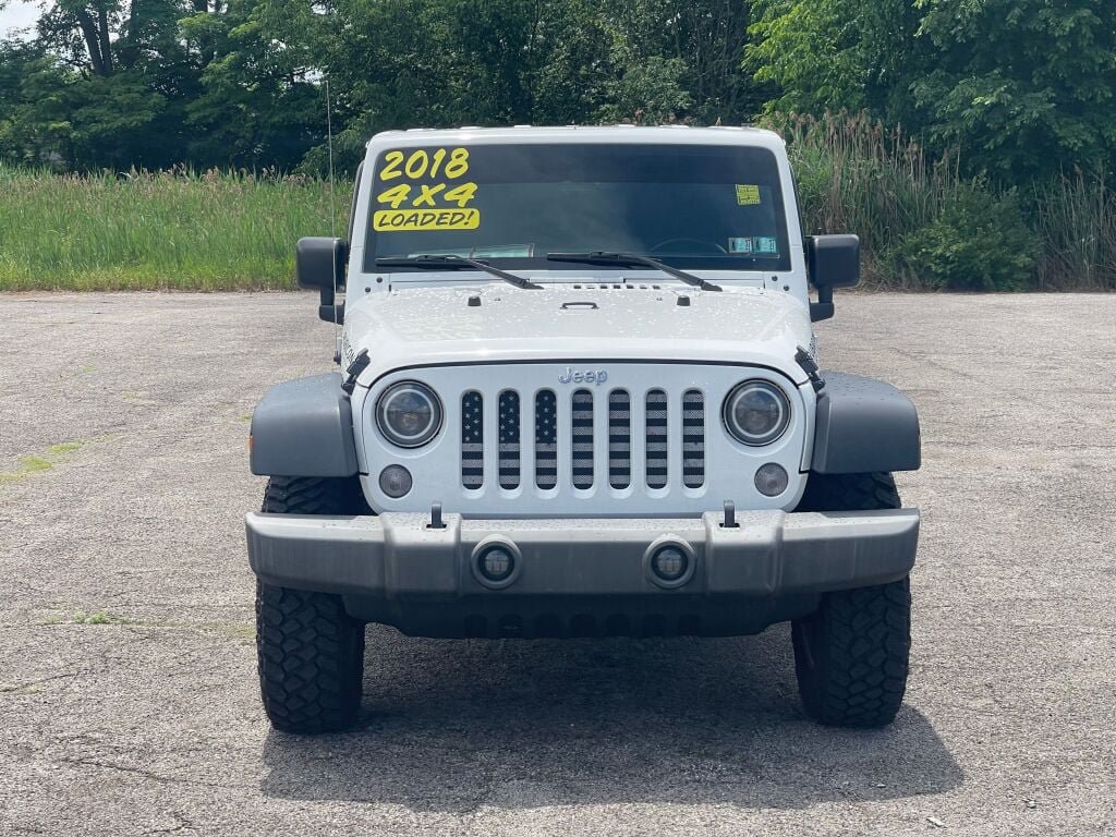 Used 2018 Jeep Wrangler Unlimited Rubicon w/ Cold Weather Group AWD/4WD image 30