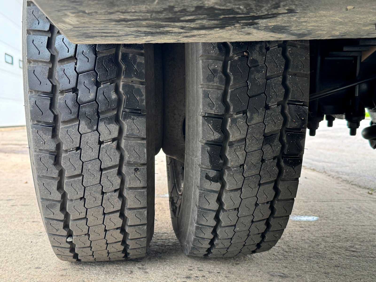 Used 2018 Ford F550 4x4 Regular Cab Super Duty image 14