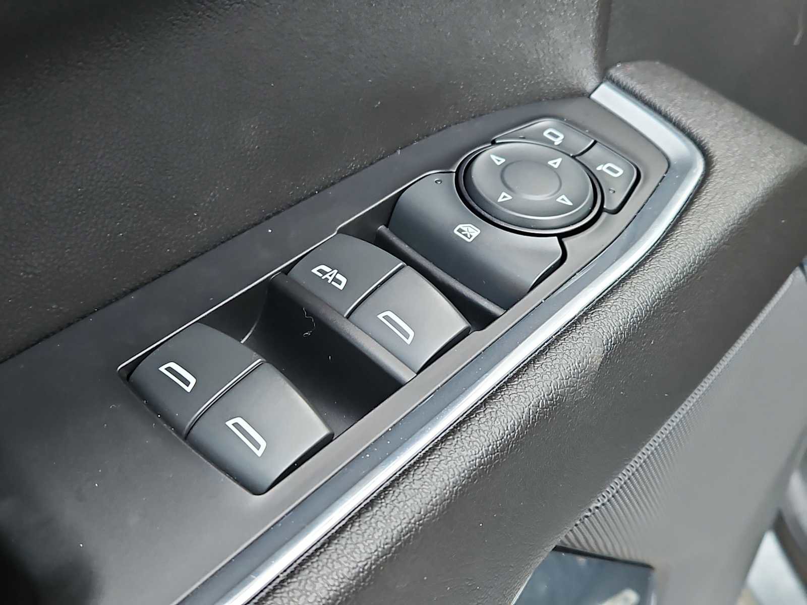 Used 2023 Chevrolet Silverado 1500 LT image 27