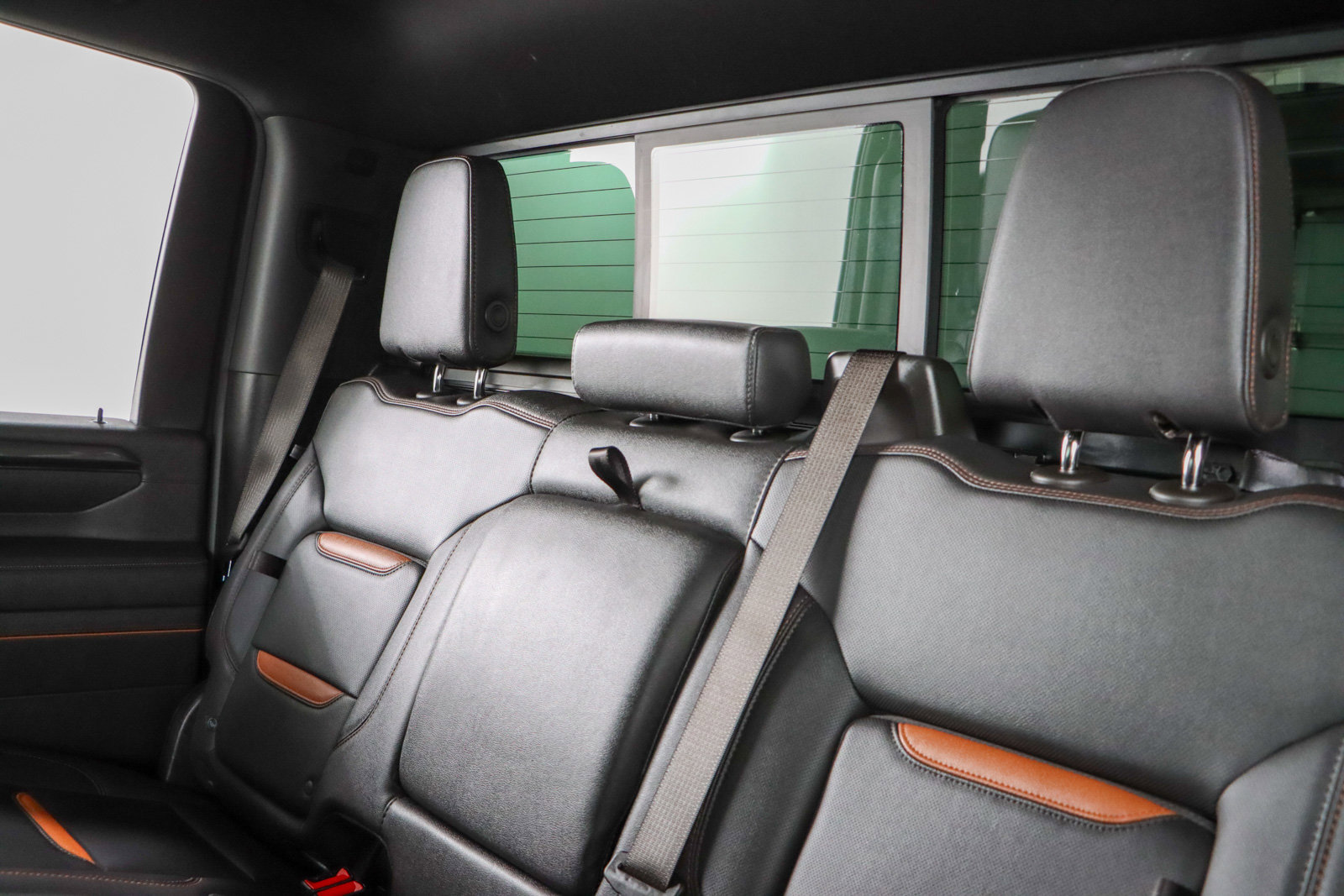Used 2025 GMC Sierra 2500 AT4 w/ AT4 Premium Plus Package AWD/4WD image 29