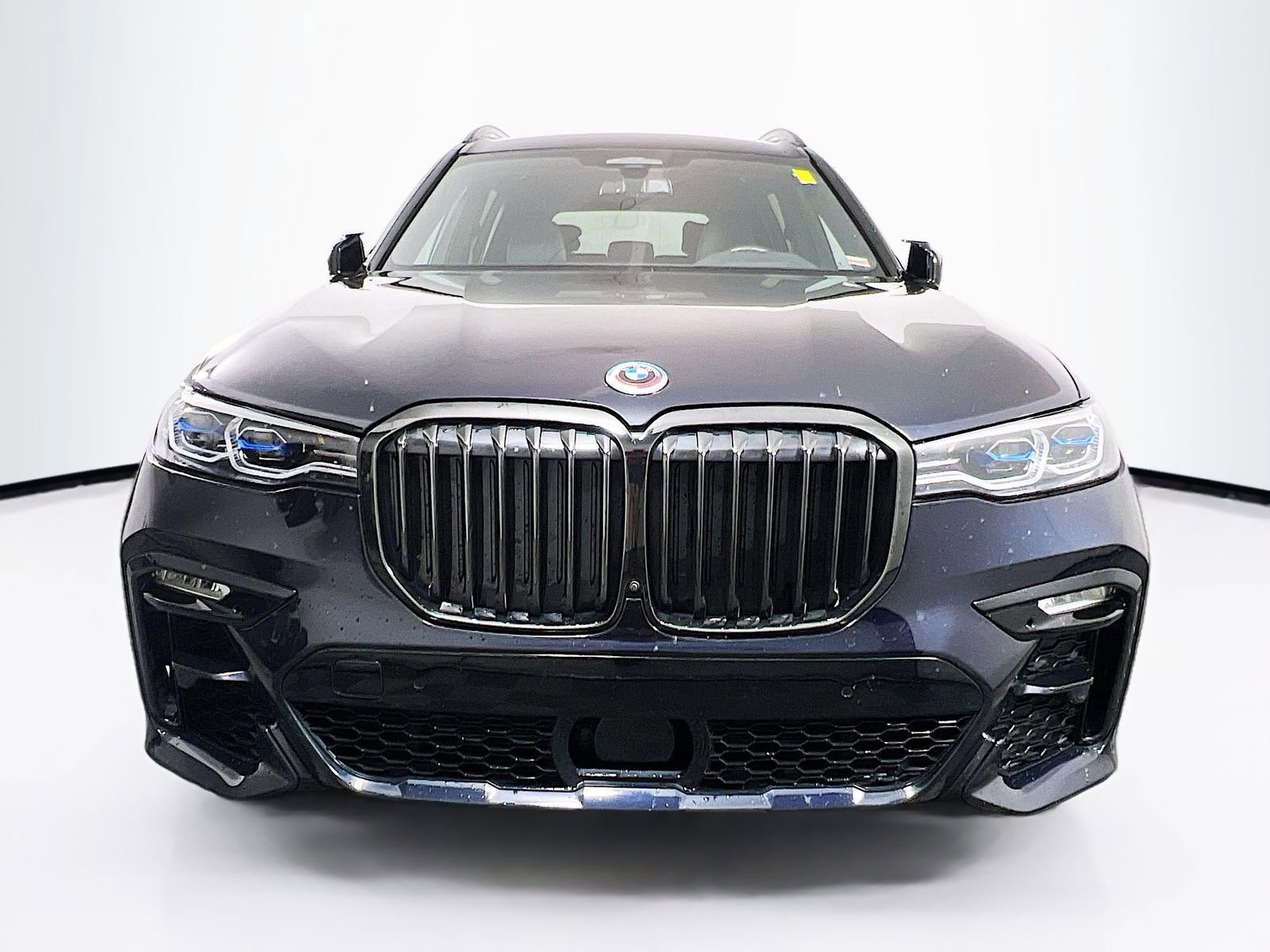Used 2022 BMW X7 M50i AWD/4WD image 2
