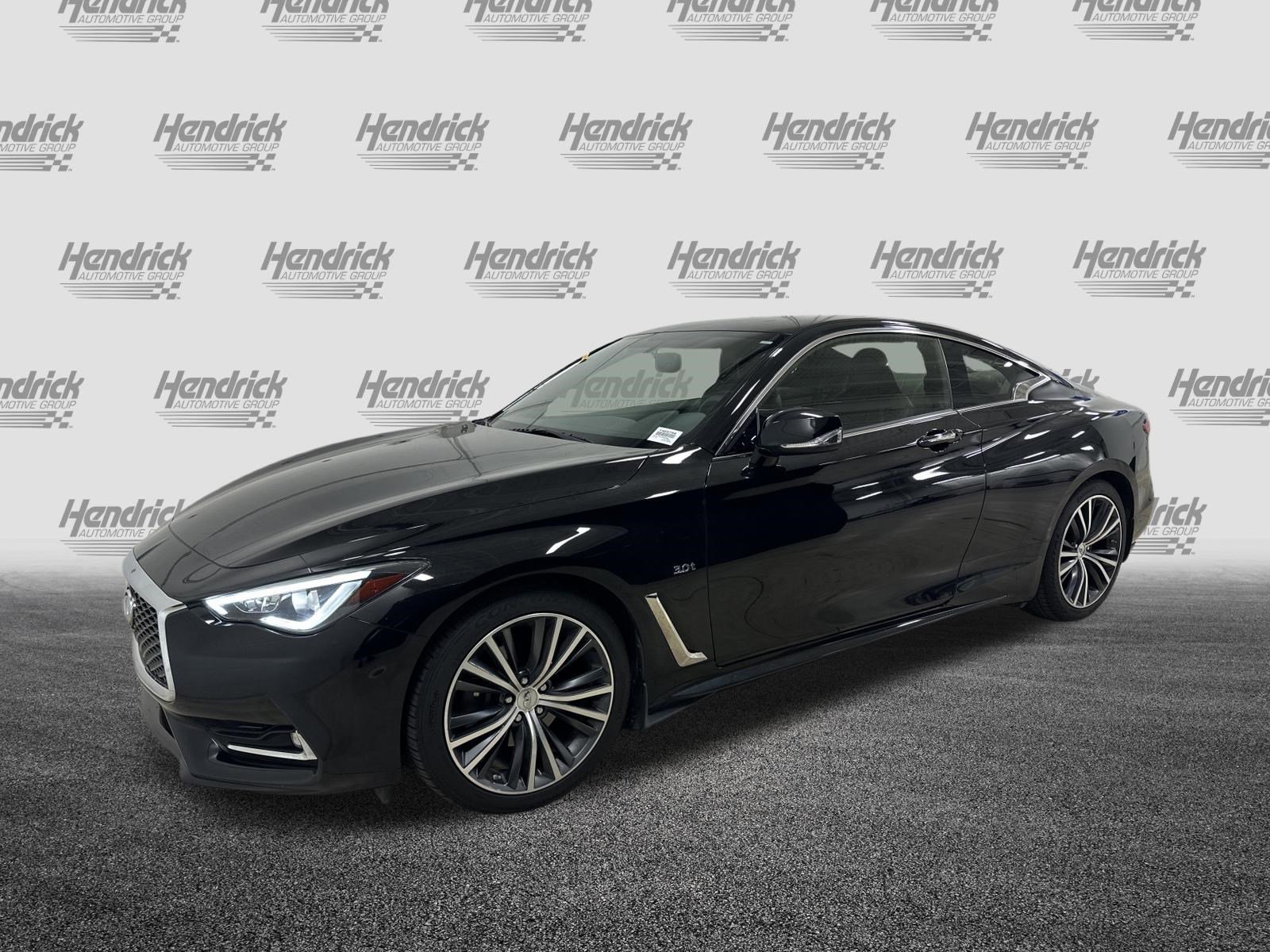 Used 2018 INFINITI Q60 3.0t Luxe w/ Sensory Package 3.0T Luxe AWD/4WD image 5