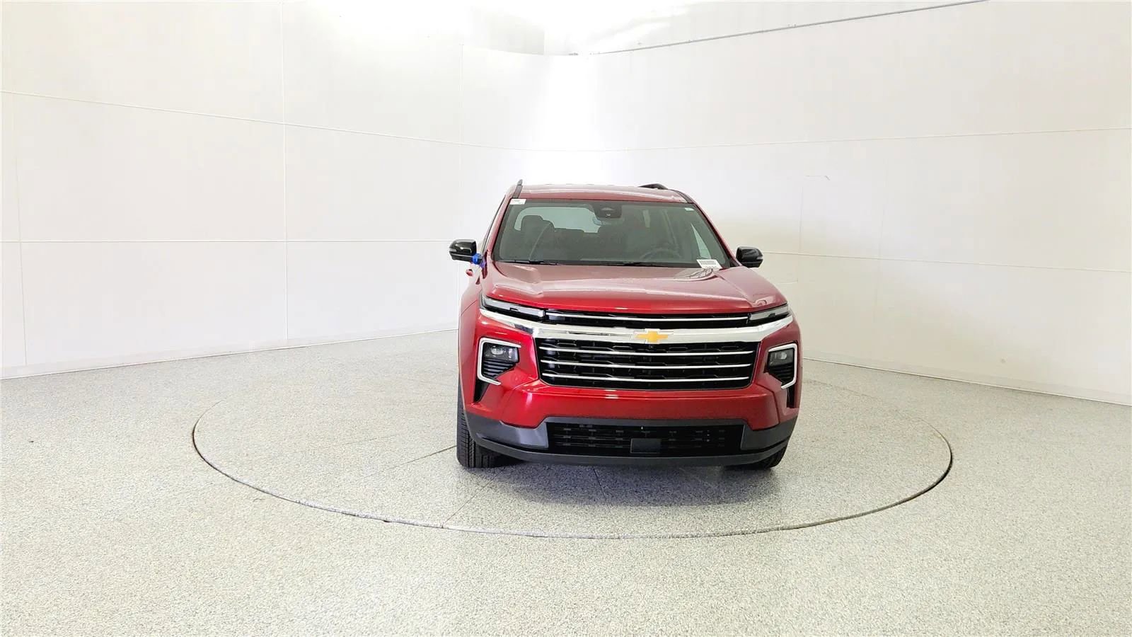 New 2026 Chevrolet Traverse LT w/ Driver Confidence Package AWD/4WD image 2