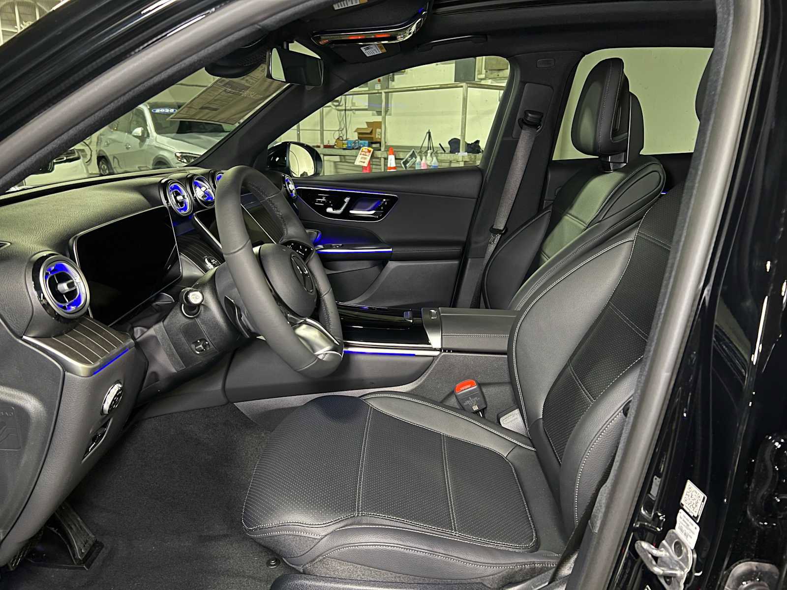 New 2025 Mercedes-Benz GLC 300 4MATIC image 19