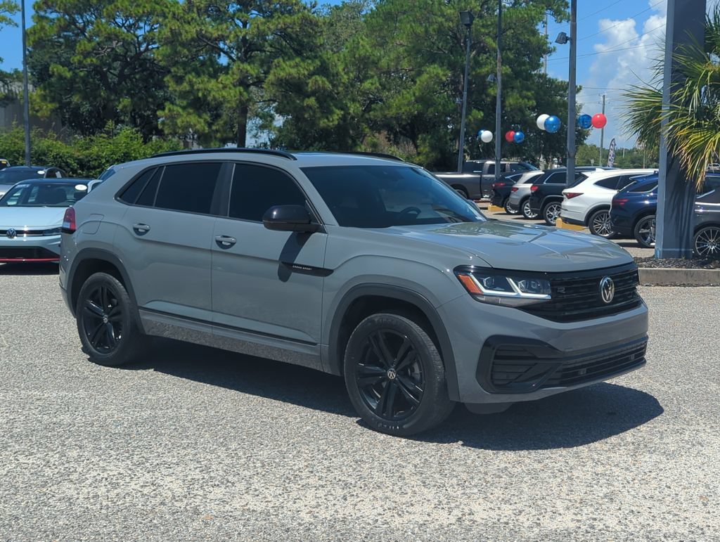 Certified 2023 Volkswagen Atlas Cross Sport SEL R-Line AWD/4WD image 9