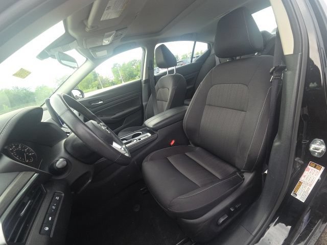 Used 2024 Nissan Altima 2.5 SV w/ SV Premium Package FWD image 20