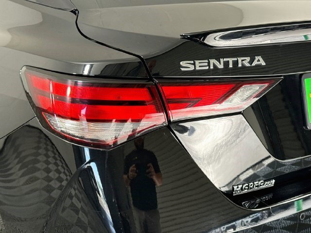 Used 2020 Nissan Sentra SR FWD image 35