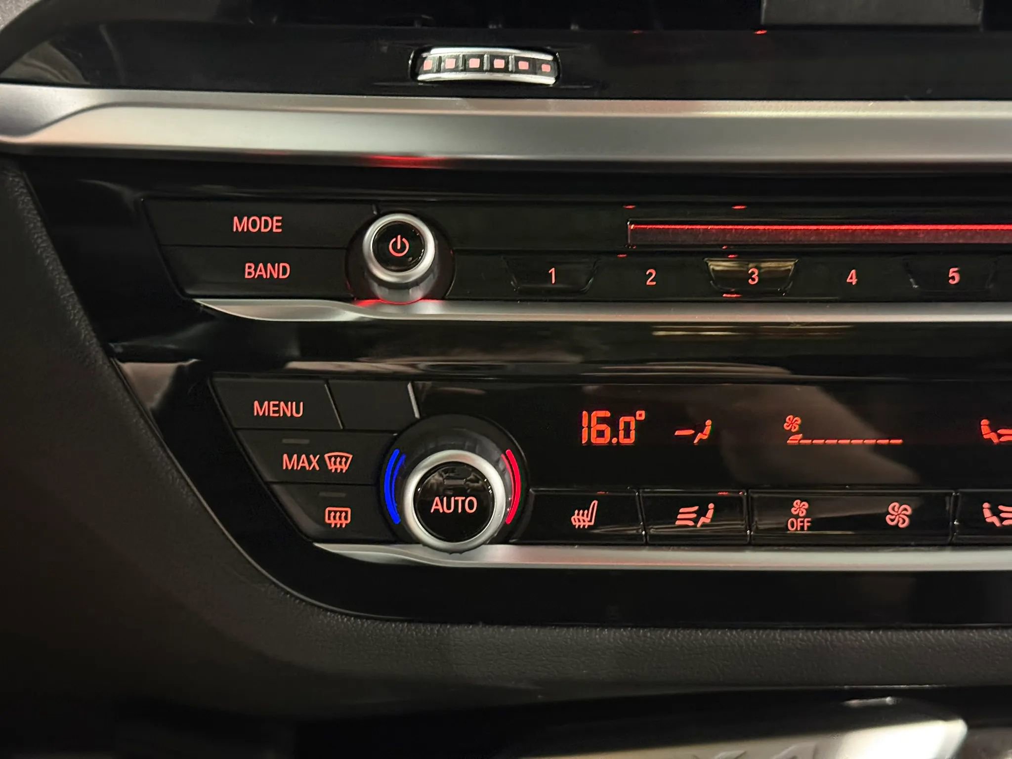 Used 2019 BMW X4 xDrive30i AWD/4WD image 36