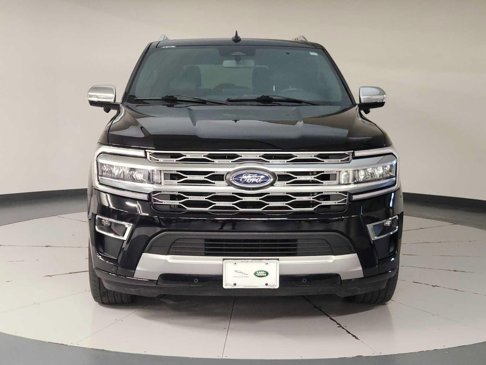 Used 2023 Ford Expedition Platinum RWD image 9