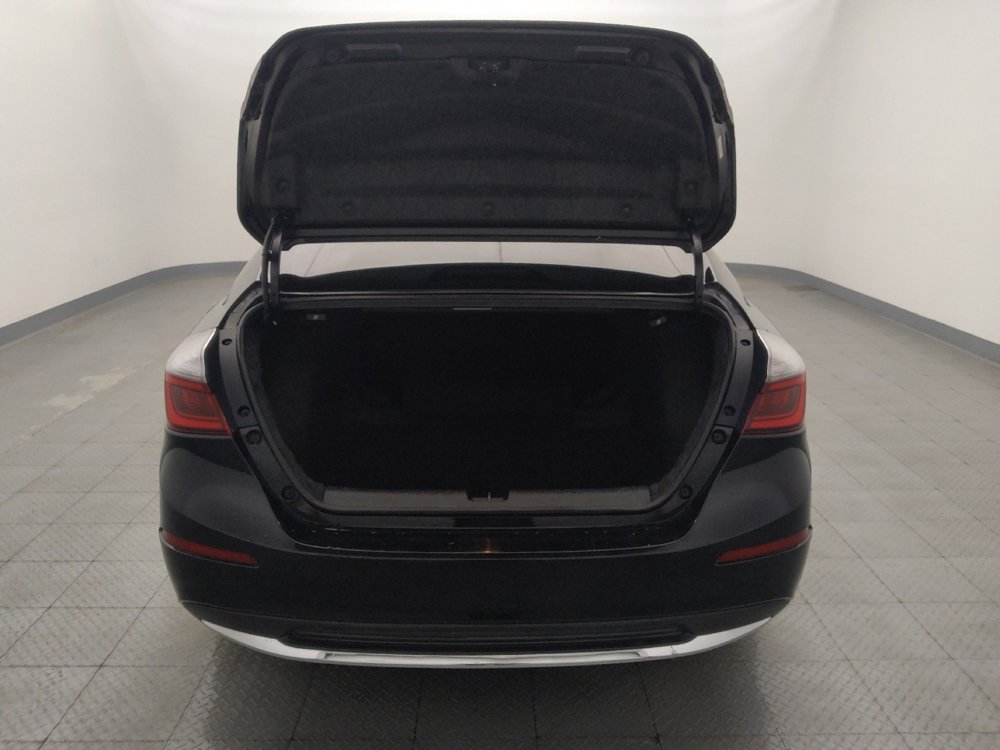 Used 2019 Honda Insight Touring image 29