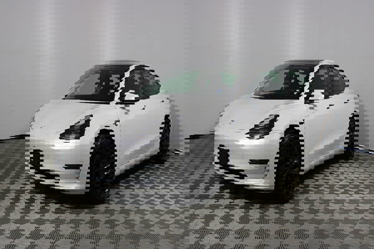 Used 2023 Tesla Model 3 Performance image 25