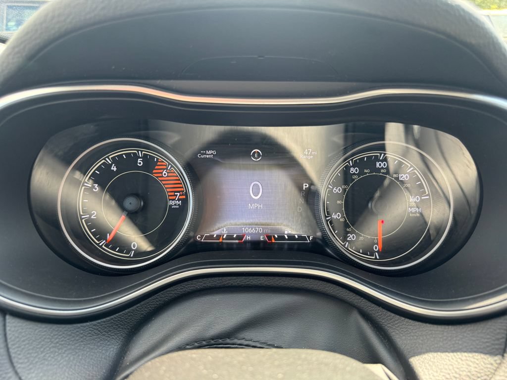 Used 2019 Jeep Cherokee Limited w/ Trailer Tow Group AWD/4WD image 27