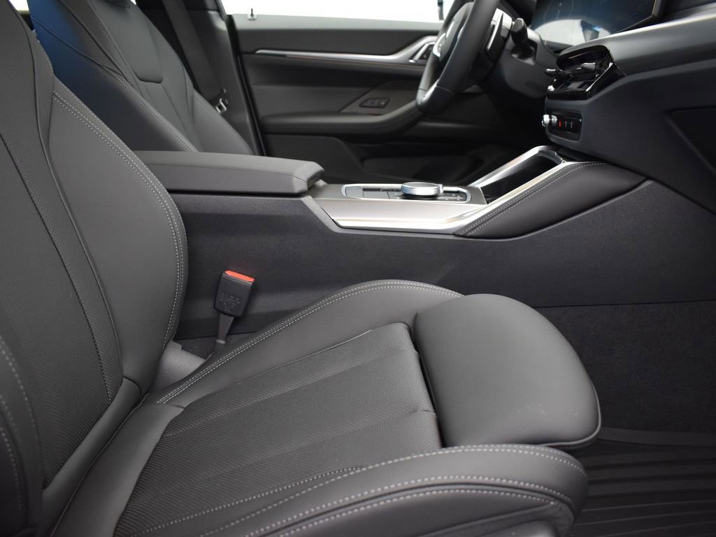 New 2026 BMW 430i w/ M Sport Package RWD image 25