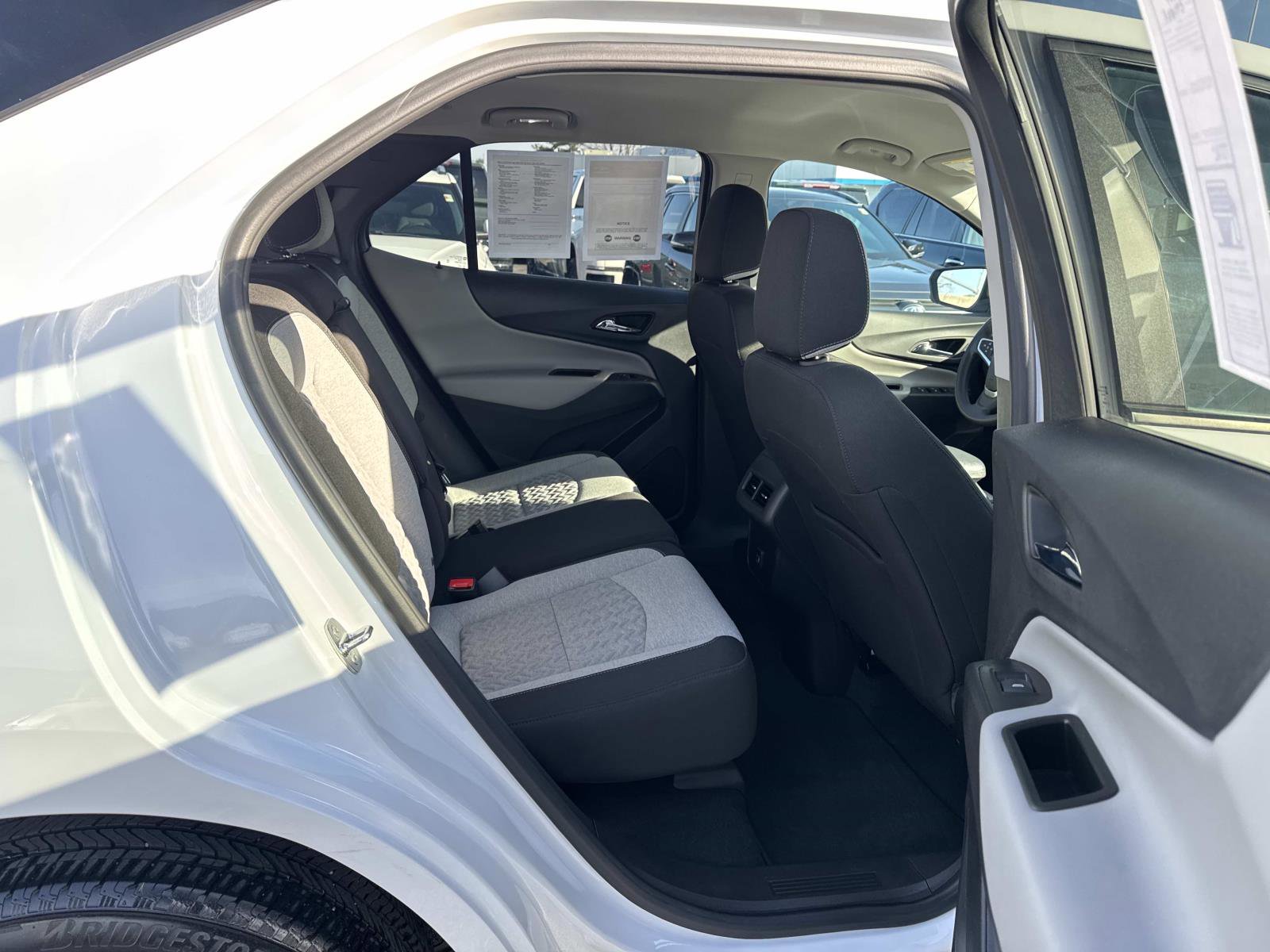 Used 2022 Chevrolet Equinox LS w/ LS Convenience Package image 16