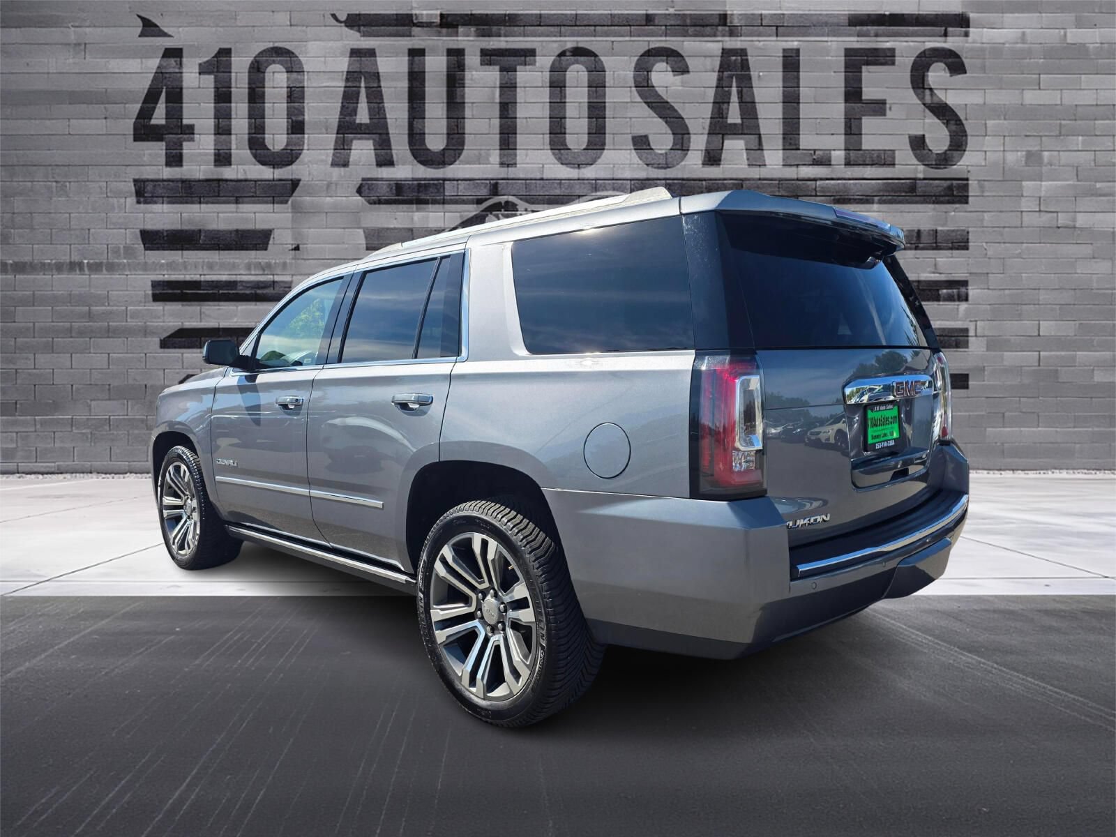 Used 2019 GMC Yukon Denali w/ Denali Ultimate Package AWD/4WD image 8