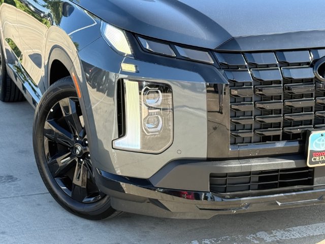 Used 2025 Hyundai Palisade XRT FWD image 2