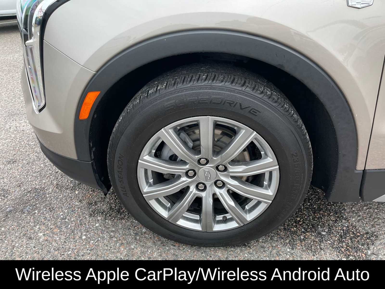 Used 2023 Cadillac XT4 Premium Luxury AWD/4WD image 10