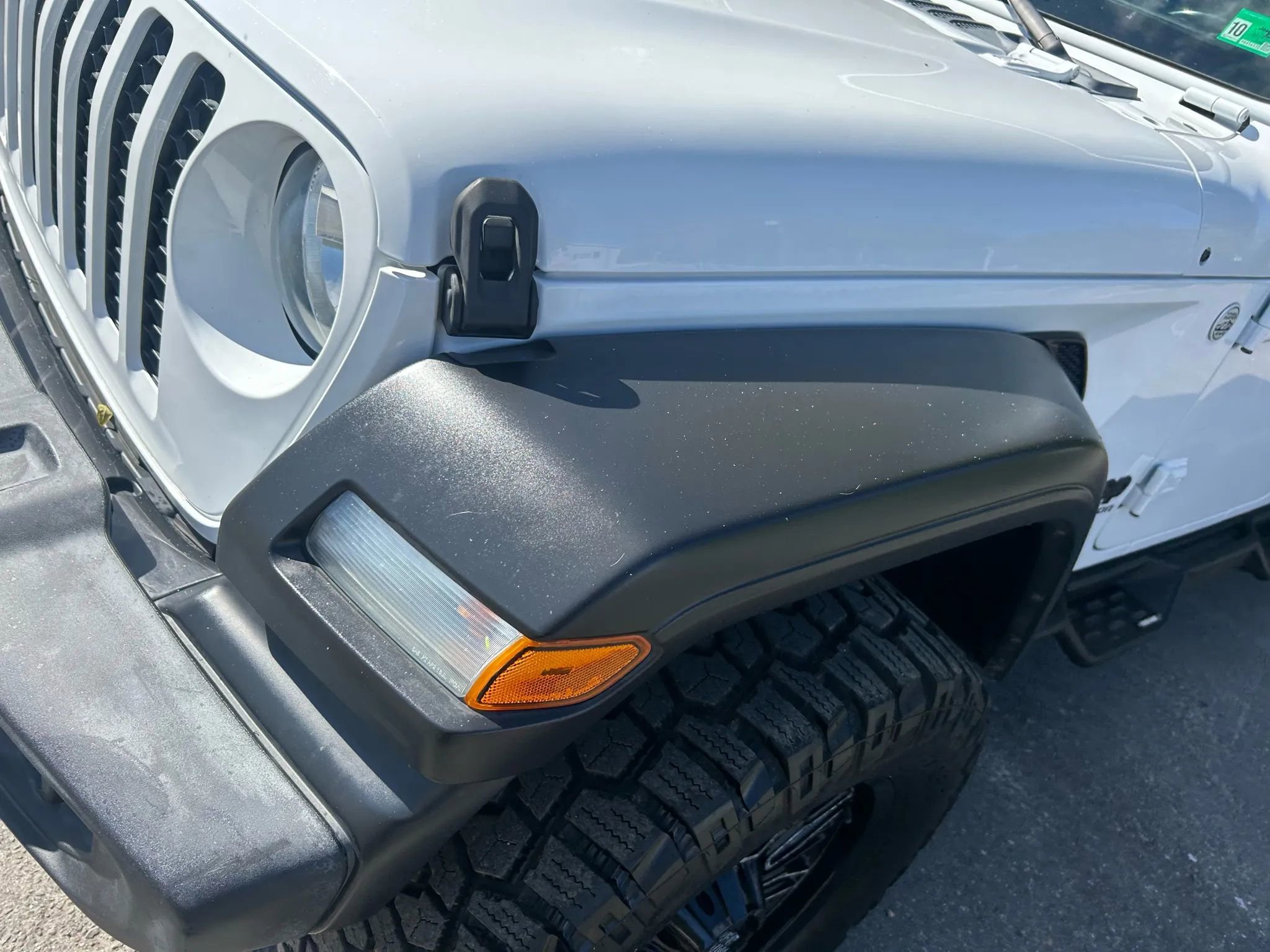 Used 2020 Jeep Gladiator Sport w/ Quick Order Package 24S image 7