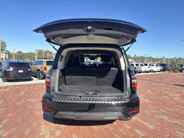 Used 2022 Nissan Armada Platinum w/ Captain's Chairs Package RWD image 29