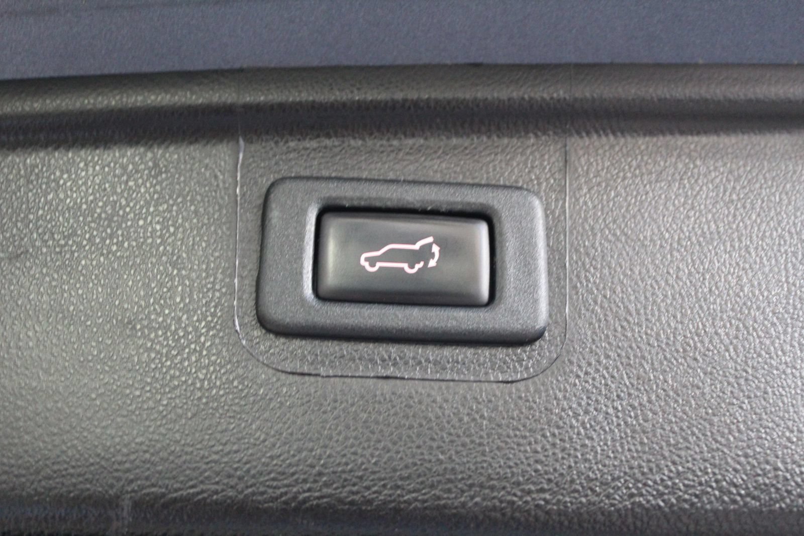 Used 2018 Subaru Outback 2.5i Limited AWD/4WD image 34