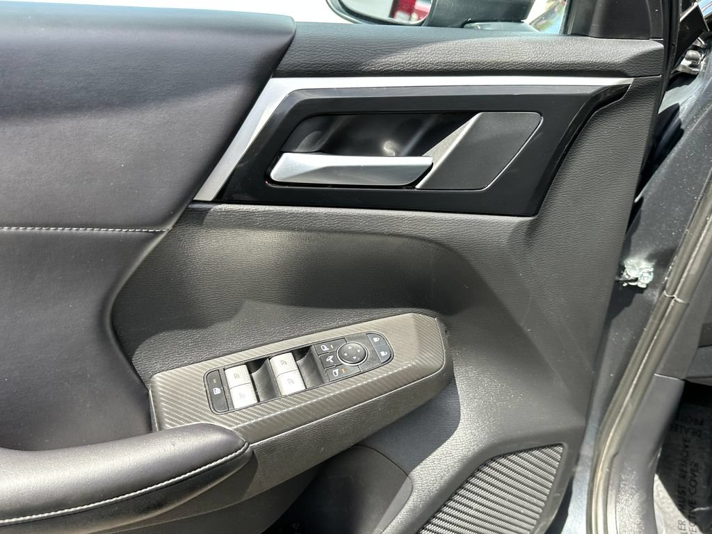 Used 2024 Mitsubishi Outlander SE AWD/4WD image 24