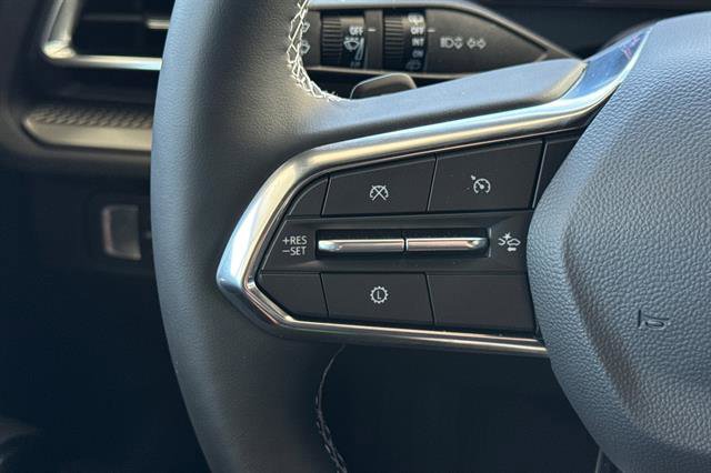 New 2026 Chevrolet Traverse LT w/ Midnight/Sport Edition image 20