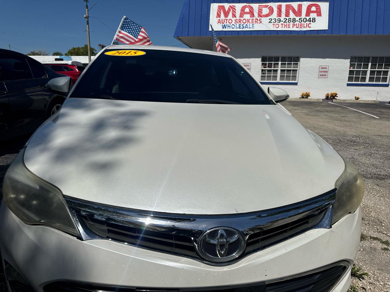 Used 2015 Toyota Avalon XLE FWD image 3