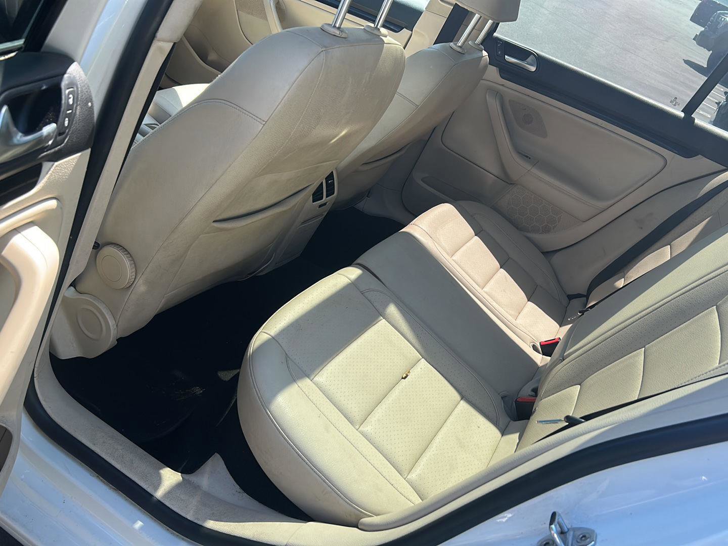 Used 2011 Volkswagen Jetta TDI FWD image 7