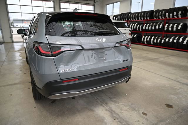 Used 2023 Honda HR-V Sport image 7