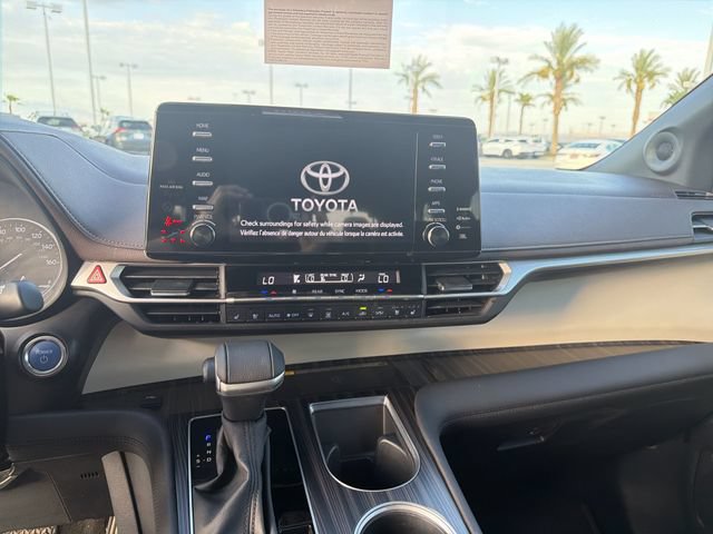 Certified 2024 Toyota Sienna Platinum FWD image 19