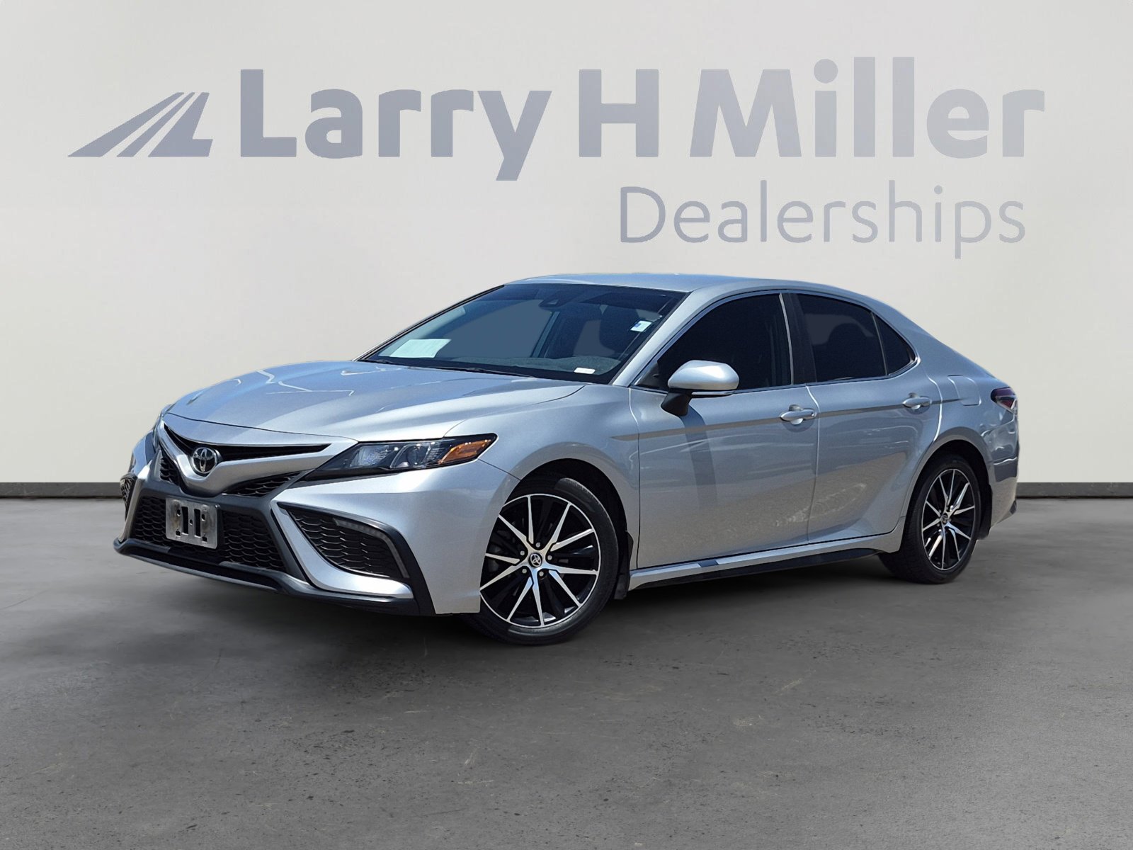 Used 2022 Toyota Camry SE