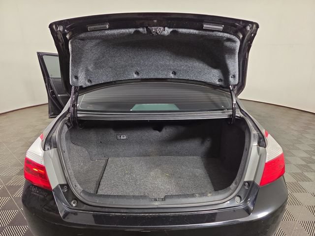 Used 2015 Honda Accord Touring image 30