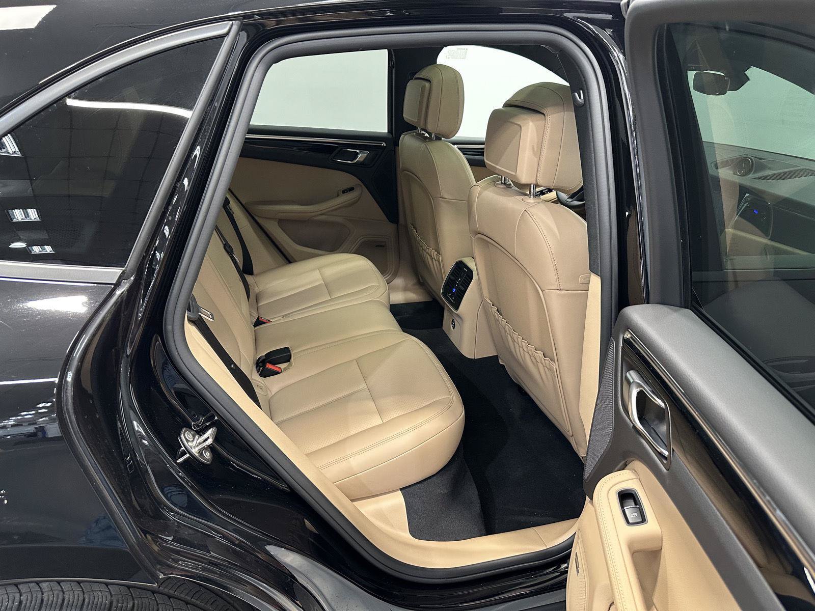 New 2026 Porsche Macan AWD/4WD image 40