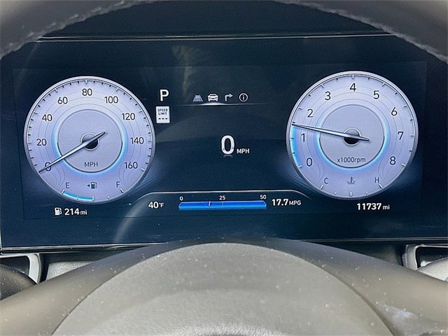Certified 2025 Hyundai Elantra SEL image 17
