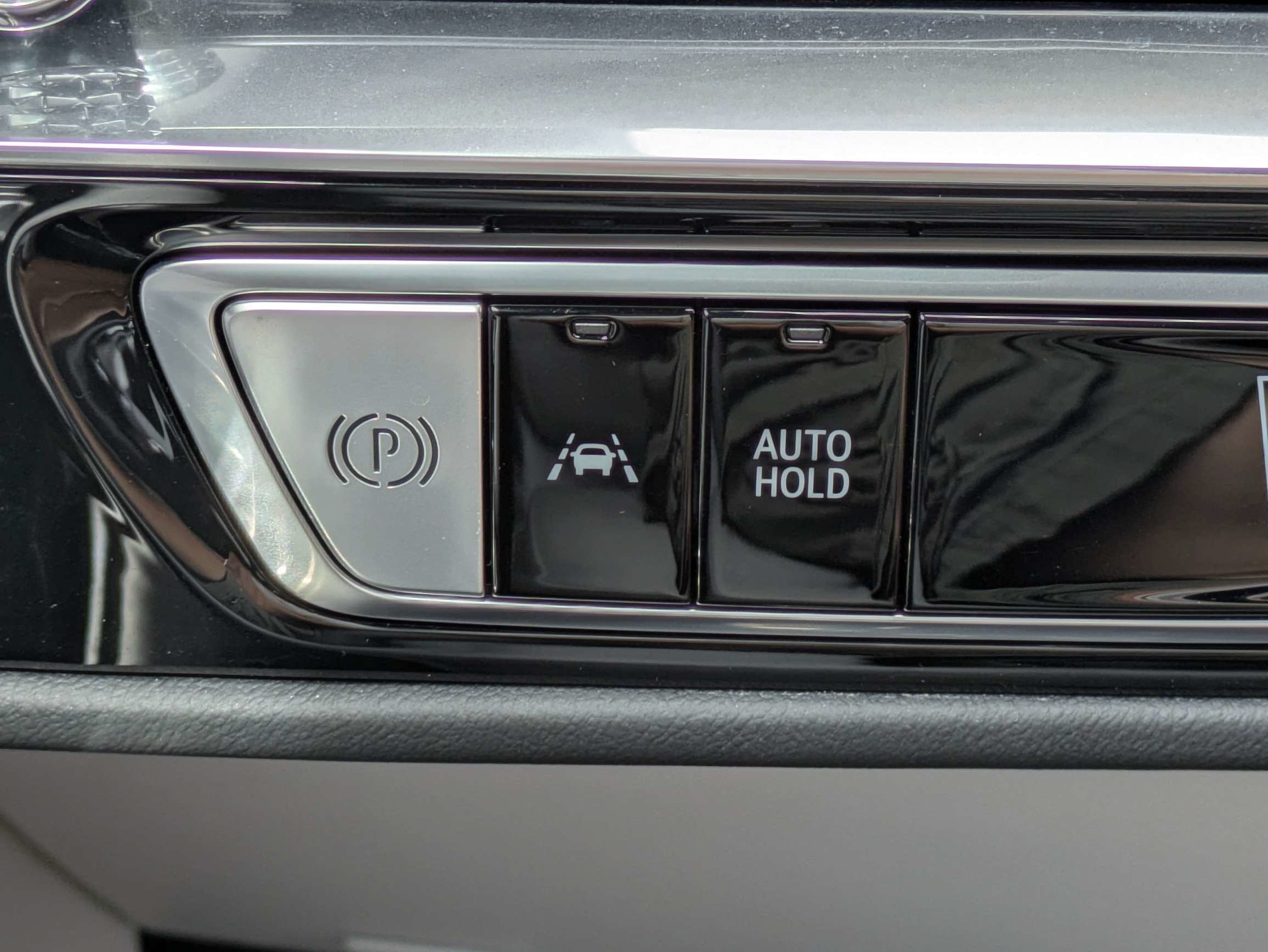 Certified 2024 Cadillac Lyriq Luxury RWD image 26