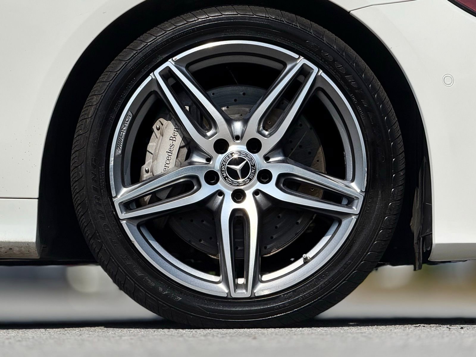 Used 2018 Mercedes-Benz E 400 4MATIC Coupe image 21