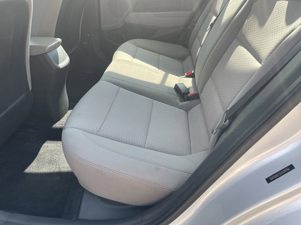 Used 2020 Hyundai Elantra SEL image 38